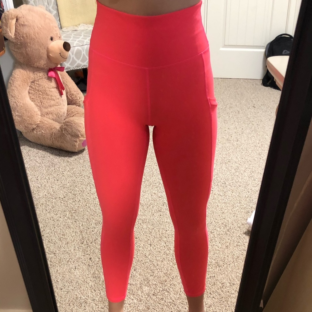 Bright pink fabletics leggings